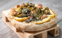 Pizza Salsiccia, Friarelli e Scamorza